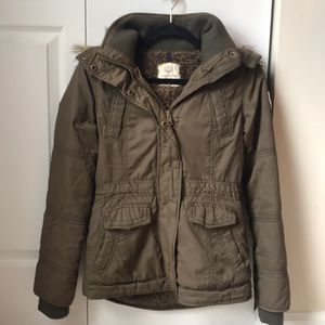 American Eagle Olive Green Military Puffer